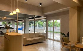 เน็กซ์ เบิร์ด สวีท (SHA Certified)